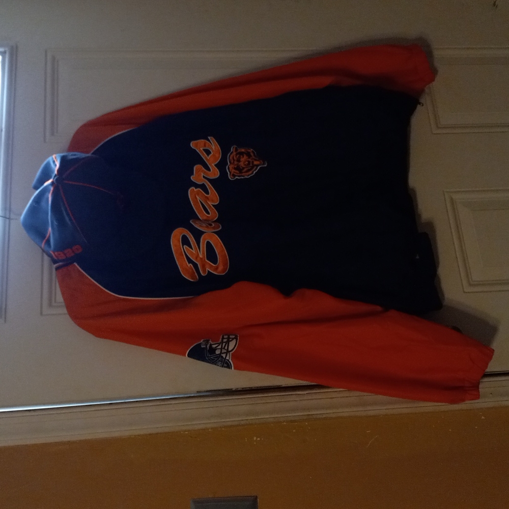 Chicago bears pull over with sanpback